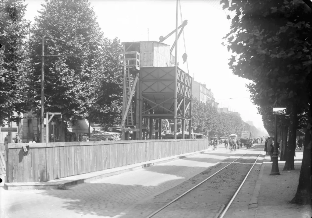 Avenue Edouard-Vaillant, métropolitain, station Billancourt en construction, 1934. Archives municipales de Boulogne-Billancourt