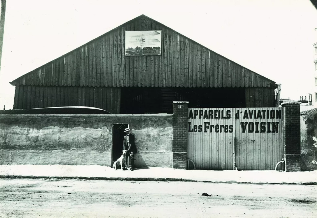 Ateliers Voisin, 4 rue de la Ferme, entre 1905 et 1908. Archives municipales de Boulogne-Billancourt